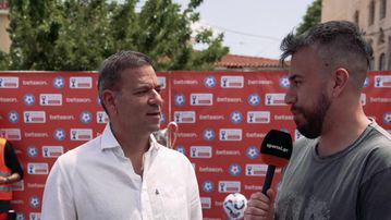 O Managing Director της Βetsson και ο Γιώργος Αμανατίδης στο Sportal για τον τελικό του Κυπέλλου Ελλάδας Betsson