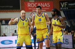 Το Λαύριο ζητάει από τον ΕΣΑΚΕ αύξηση των ομάδων της Stoiximan GBL και αλλαγές στη Wild Cart