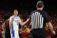 Χλευάζουν τη διαδικασία της λοταρίας οι Λεμπρόν Τζέιμς και Κέβιν Λαβ - Στα... κάγκελα ο κόσμος: «Στημένο! Στημένο! Το κάνετε για τον Ντόντσιτς!»