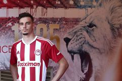 Ανανέωσε με τον Ολυμπιακό και φεύγει για Ζυρίχη ο Λάιντνερ