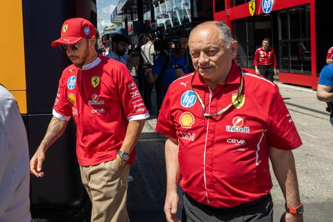 Χάμιλτον: «Ο Βασέρ είναι ο άνθρωπος που θα ανεβάσει τη Ferrari στην κορυφή»