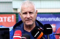 Κορδόν: «Πρώτος στόχος να γίνουμε ομάδα, οι μεταγραφές ίσως έχουν εκπλήξεις» (vid)