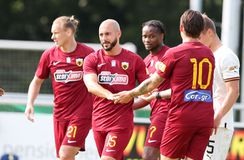 Δύο κόκκινες σε μισή ώρα στο φιλικό ΑΕΚ - Σαχτάρ - Αποβλήθηκε ο Άμραμπατ, ακολούθησε ο Ουντότ (vid)