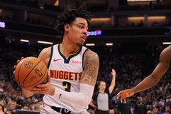 Χάνει όλη τη rookie σεζόν του ο ΝταΡόν Χολμς - Τραυματίστηκε σοβαρά στο ντεμπούτο με τους Νάγκετς στο Summer League (vid)