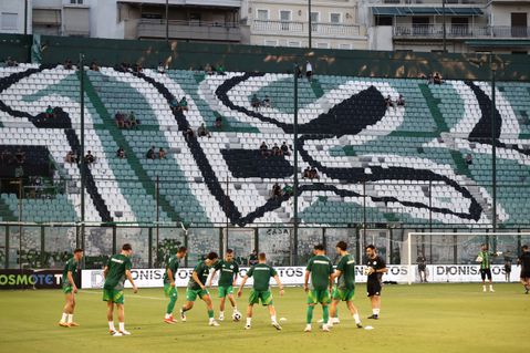 Μεταξύ συγγενών και φίλων το Παναθηναϊκός-ΑΕΚ Λάρνακας