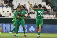 Ωραίος στο χορτάρι ο Παναθηναϊκός, άδειος... στην εξέδρα και 3-1 την ΑΕΚ Λάρνακας