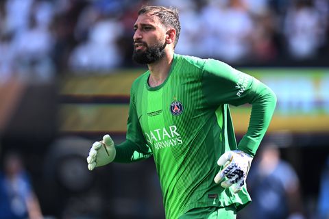 Ενδιαφέρον τριών ομάδων της Premier League για τον Ντοναρούμα