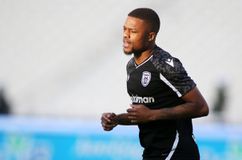 Προ των πυλών του Άγιαξ ο Άκπομ