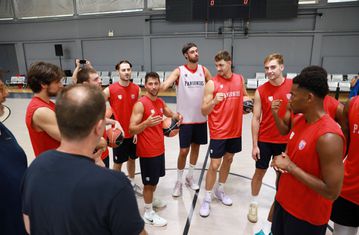 Η πρώτη προπόνηση του Πανιωνίου και η ομιλία του Φάνη Χριστοδούλου (vid)