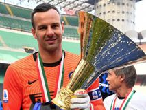 Σταματάει το ποδόσφαιρο ο Χαντάνοβιτς - Θα αναλάβει πόστο στην Ίντερ