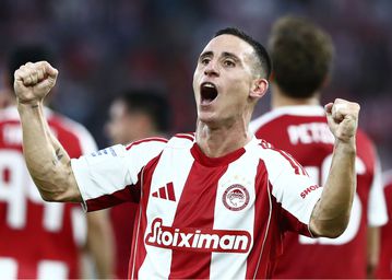 Τρομερός Ποντένσε: Σκόραρε 100 δευτερόλεπτα μετά την επανεμφάνισή του με τη φανέλα του Ολυμπιακού