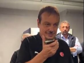 Το τηλεφώνημα του Ερντογάν στον Αταμάν μετά την πρόκριση της Τουρκίας στον τελικό του Eurobasket 2025 (vid)