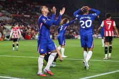 Η Μπρέντφορντ χτύπησε στις καθυστερήσεις και «έκλεψε» την ισοπαλία από την Τσέλσι