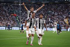 Η Γιουβέντους «χτύπησε» στις καθυστερήσεις και νίκησε την Ίντερ σε συγκλονιστικό ματς