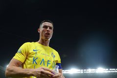 Ιρανός δικηγόρος ζητάει να μαστιγωθεί ο Κριστιάνο Ρονάλντο γιατί αγκάλιασε και φίλησε γυναίκα! (vid)