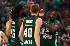 Χωρίς Γκριγκόνις, αλλά με Γκραντ η 12άδα του Παναθηναϊκού κόντρα στον ΠΑΟΚ (vid)