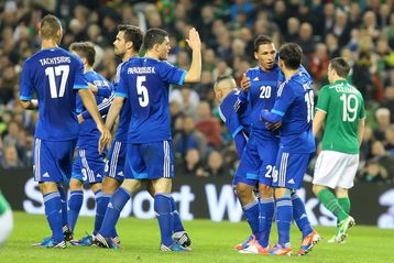 Η τελευταία επίσκεψη της Εθνικής Ελλάδας στο Δουβλίνο και το παρθενικό γκολ του Χολέμπας (vid)