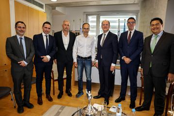 Η επίσκεψη του Ανδρέα Ζαγκλή στην Κύπρο εν όψει του Eurobasket 2025