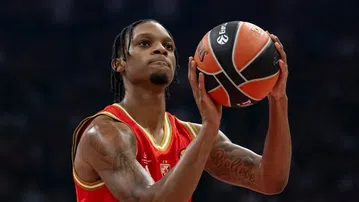 Σοκ στον Ερυθρό Αστέρα με Κάρτερ!