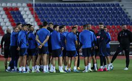 Αναμονή για Γιακουμάκη στην Εθνική, εκτός ο τραυματίας Παπανικολάου