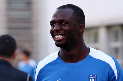 Η... ανάκριση της Εθνικής σε Τεττέη, Κωστούλα και Τριάντη (vid)