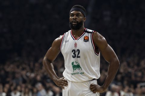 Ο απίθανος λόγος που καθιστά τον Νίμπο νοκ άουτ από το Αρμάνι - Ολυμπιακός