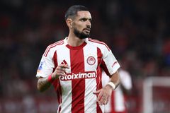 Περιμένουν στη... γωνία για τον Ρεμί Καμπελά!