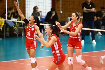 Ιστορική πρόκριση του Ολυμπιακού στους ομίλους του Champions League στο βόλεϊ γυναικών