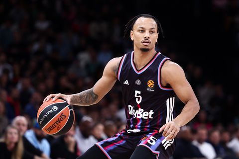 ΠΑΡΙ - ΒΑΛΕΝΘΙΑ