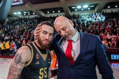 H Mονακό ανυπομονεί να ανταμώσει με τον Σάσα Ομπράντοβιτς: Η ανάρτηση με Τζέιμς του συλλόγου (pic)