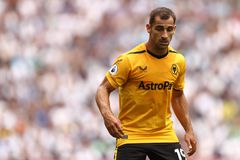 Παίκτης της Γουλβς βγήκε εκτός ελέγχου: Επιτέθηκε σε συμπαίκτη του, έφτυσε προπονητή και τα έσπασε στα αποδυτήρια