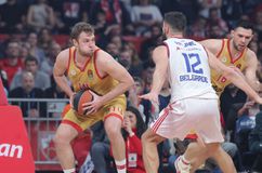 Ερυθρός Αστέρας - Ολυμπιακός 87-73: Οι 19 πόντοι του Βεζένκοφ στην αναμέτρηση