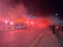 Χαμός στο Αγρίνιο στην υποδοχή της αποστολή της ΑΕΚ (vid)