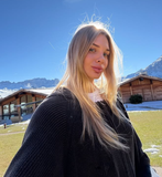 Η Γιαστρέμσκα «αναστατώνει» τα social media με τις φωτογραφίες της (pics)