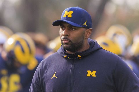 «Θα αυτοκτονήσω και εσύ θα βλέπεις»: Γυναίκα κατήγγειλε προπονητή, εκείνος απολύθηκε και... μπούκαρε σπίτι της