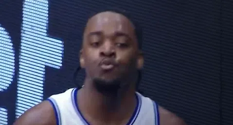 Απίστευτη στιγμή στο Ιβανώφειο - Ο Φάντερμπερκ έστειλε «φιλάκια» στον Άντζουσιτς