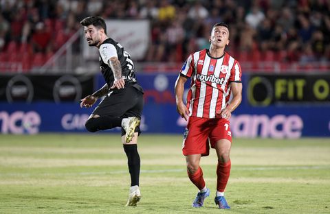 Το πανό των φίλων του ΟΦΗ για τον Μπούση (pic)