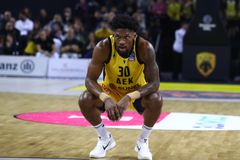 Κατάθεση ψυχής από τον Σίλβα στο flu game του κόντρα στον Παναθηναϊκό