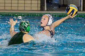 Η Βουλιαγμένη έχασε την κορυφή αλλά όχι και την πρόκριση στο LEN Champions League