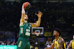 Παναθηναϊκός βγαλμένος από NBA «κατάπιε» την ΑΕΚ στο ντέρμπι της Αθήνας!