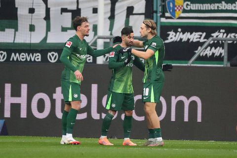 Αυτογκόλ ο Κουλιεράκης στο «διπλό» της Βόλφσμπουργκ - Νίκη για τη Σαν Πάουλι του Σάλιακα