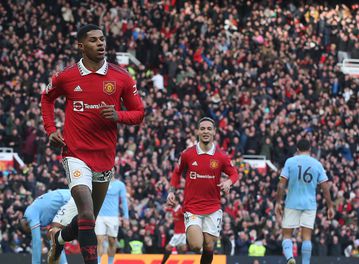 Το ντέρμπι του Μάντσεστερ... βάφτηκε κόκκινο με ανατροπή σε τέσσερα λεπτά (vids)