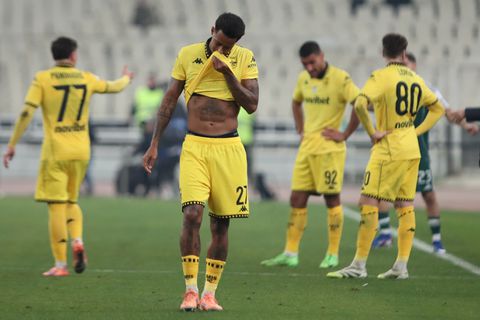 Είναι να απορείς...