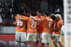 Ο ΟΦΗ σόκαρε την ΑΕΚ και «πέταξε» για τα ημιτελικά του Κυπέλλου