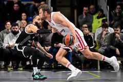 Ολυμπιακός: Βεζένκοφ στη ζώνη του λυκόφωτος