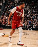 Δύσκολη επικράτηση των Χιτ κόντρα στους Σανς