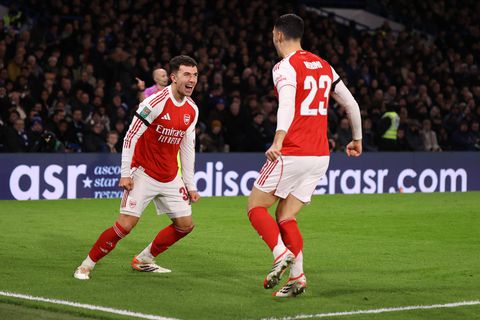 «Άλωσε» το Στάμφορντ Μπριτζ η Άρσεναλ σε ματς-θρίλερ με την Τσέλσι