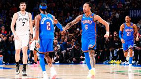 Ασταμάτητοι οι Θάντερ, υπέταξαν τους Σπερς με ηγέτη τον Γκίλτζεους-Αλεξάντερ