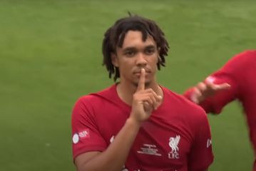 Χάνει τον τελικό του Carabao Cup ο Άρνολντ - Αμφίβολος και για το ντέρμπι με τη Μάντσεστερ Σίτι