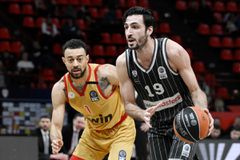 Η ενδεκάδα του Ολυμπιακού και η δωδεκάδα του ΠΑΟΚ για τον δεύτερο ημιτελικό του κυπέλλου